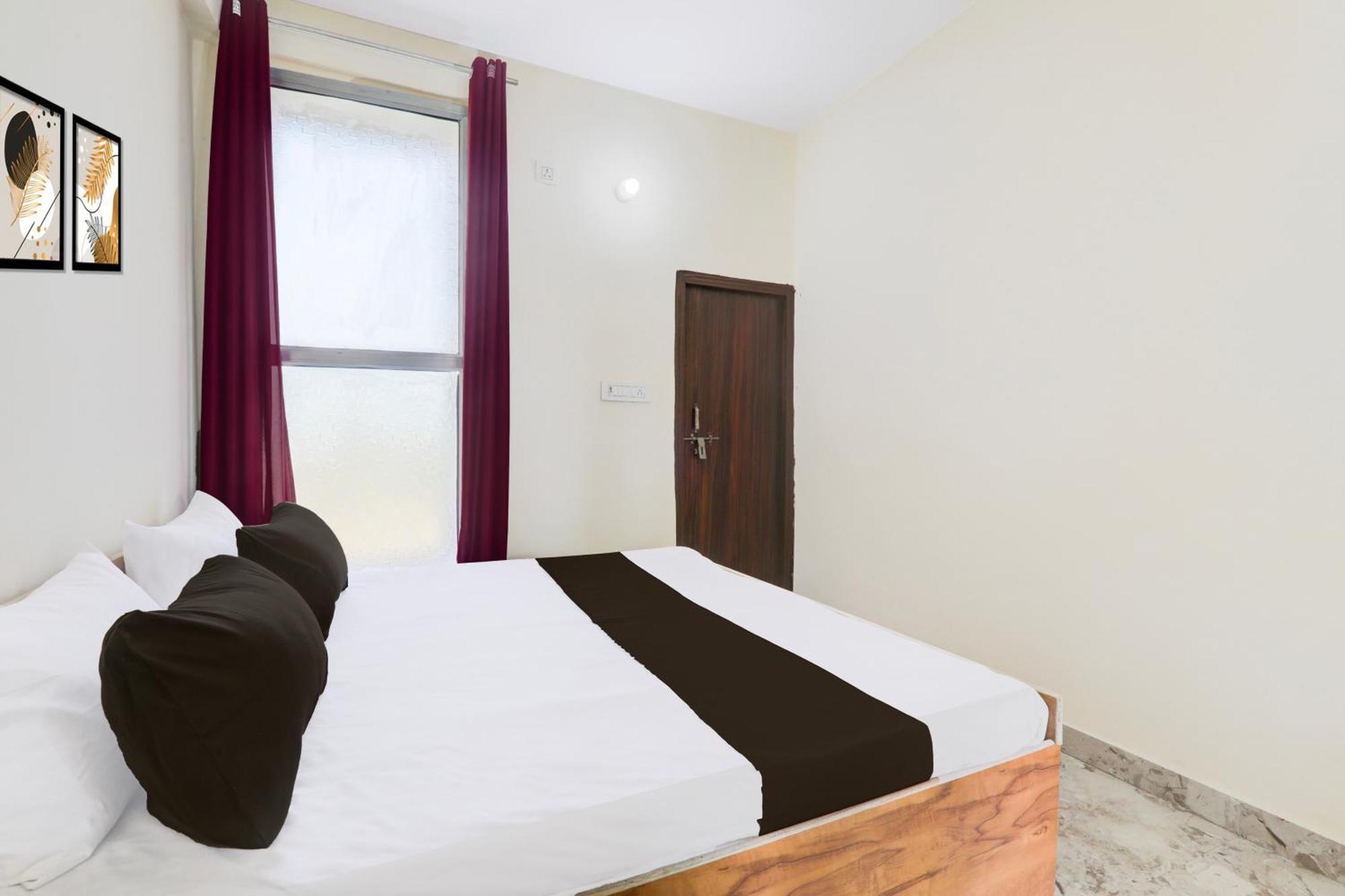 Hotel O Rn Chinhat Buitenkant foto
