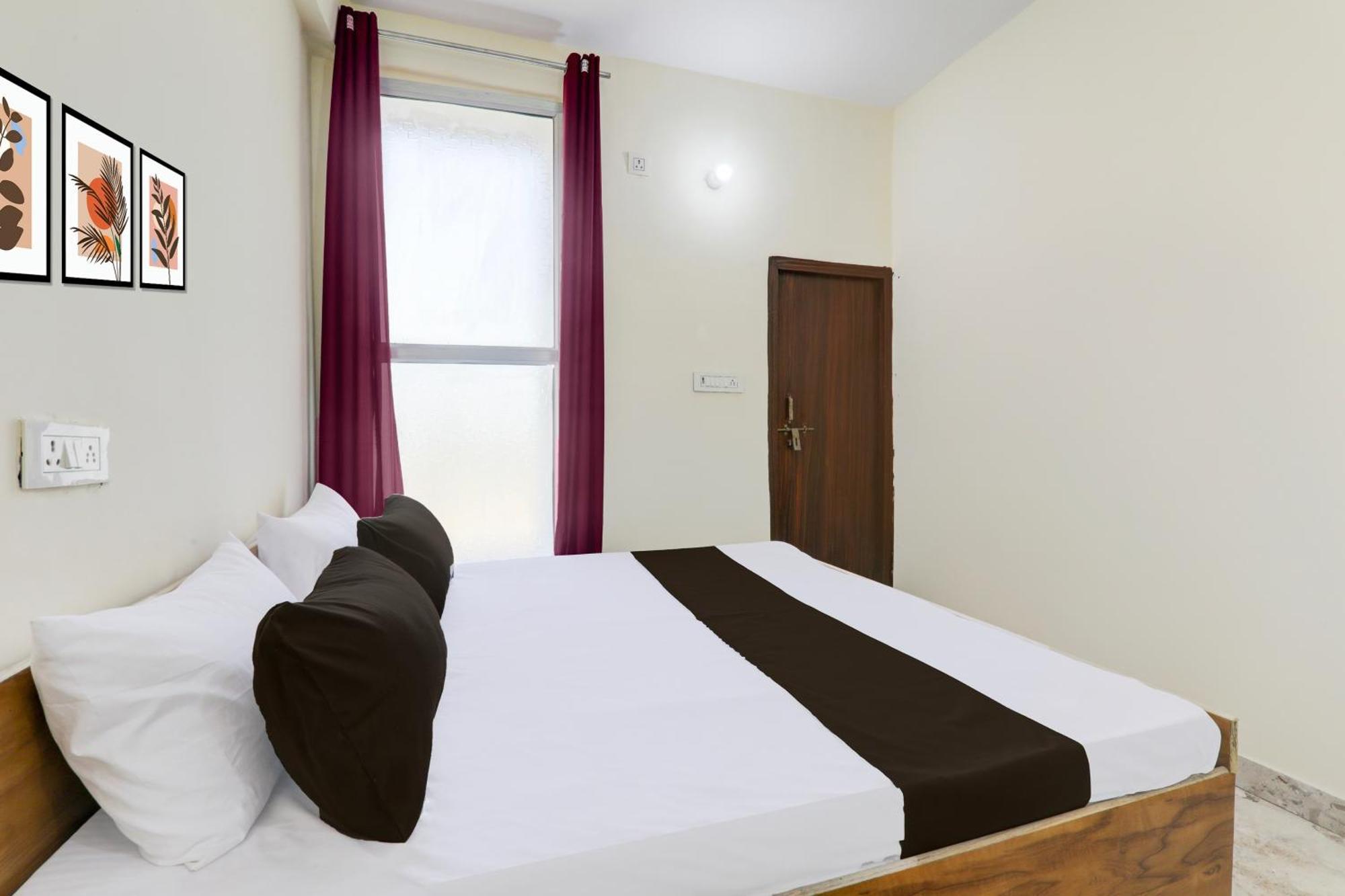 Hotel O Rn Chinhat Buitenkant foto
