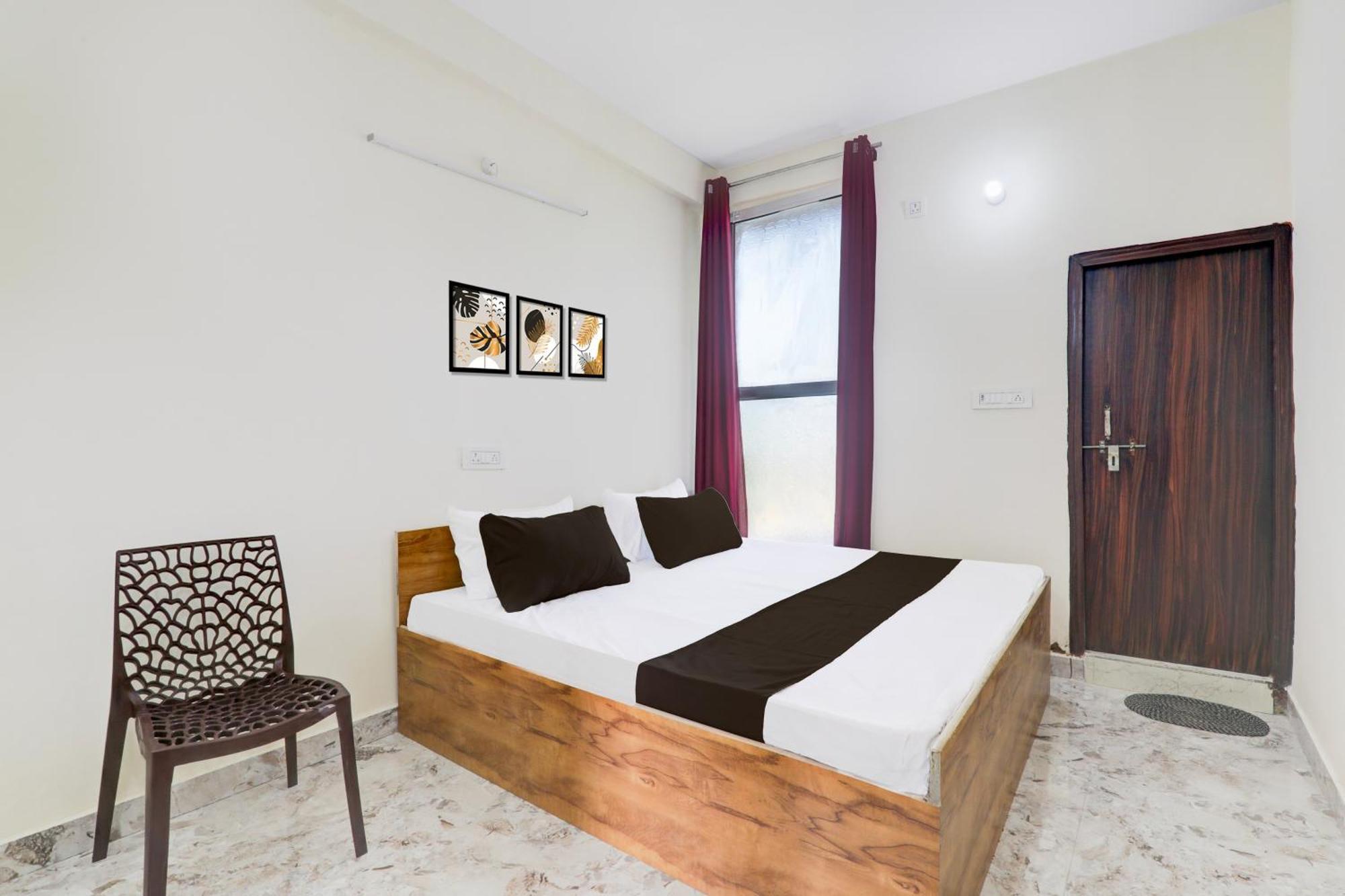 Hotel O Rn Chinhat Buitenkant foto