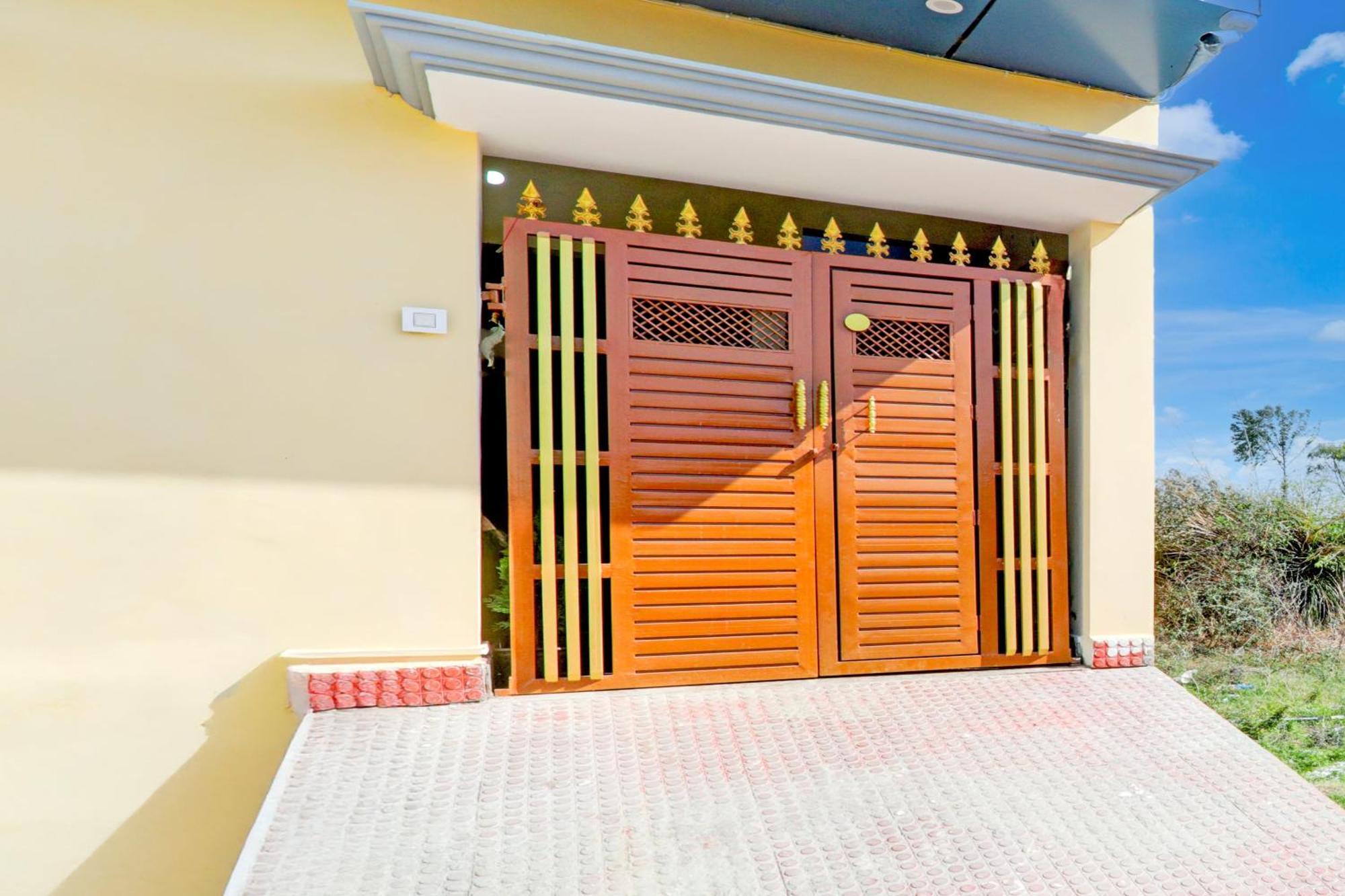 Hotel O Rn Chinhat Buitenkant foto